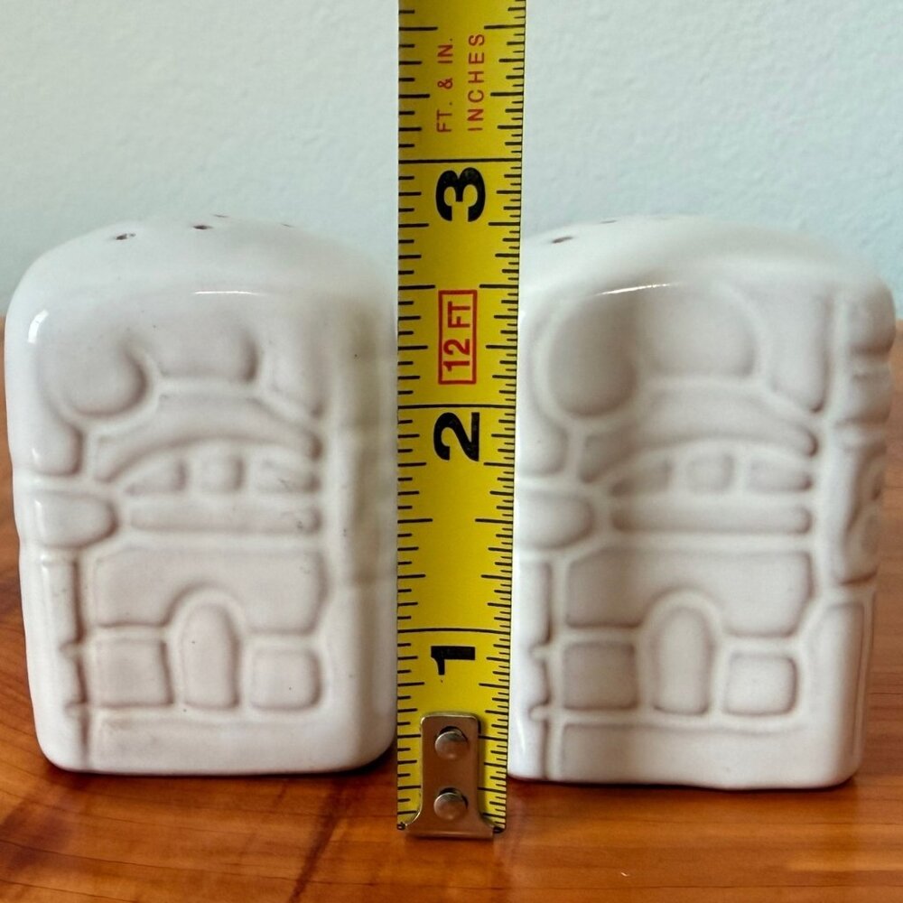 Frankoma Pottery, Set of 2 Aztec Salt & Pepper Shakers - Picture 5 of 6